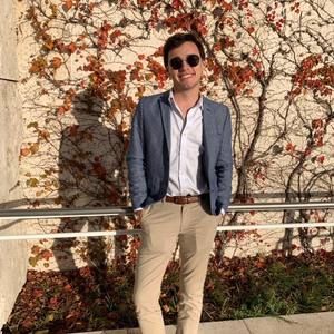 Meet your Posher, Devin